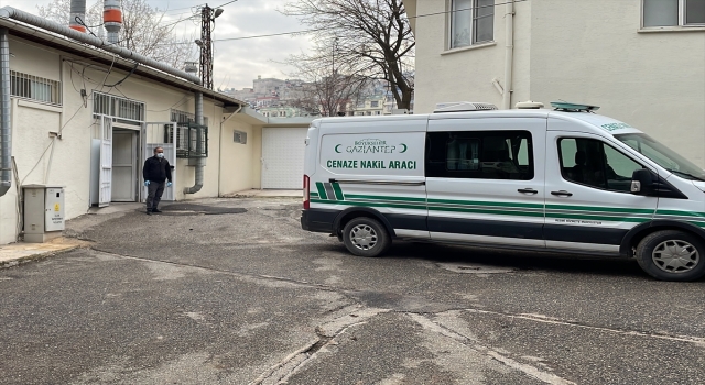Gaziantep’te eşi tarafından bıçaklanan 3 çocuk annesi kadın hayatını kaybetti