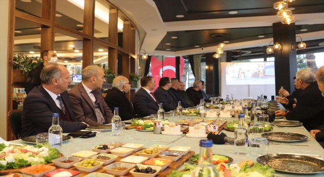 Siirt Valisi Hacıbektaşoğlu, 10 Ocak Çalışan Gazeteciler Günü’nde basın mensuplarıyla bir araya geldi