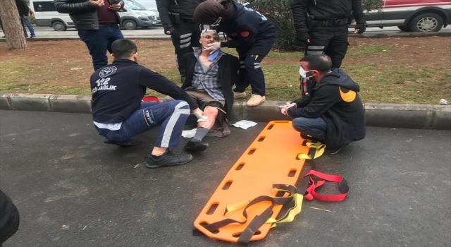 Diyarbakır’da adliye önünde iki grup arasında çıkan silahlı kavgada 4 kişi yaralandı