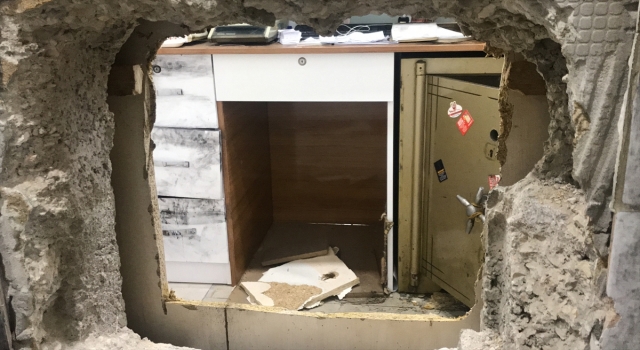 Gaziantep’te bir kuyumcu dükkanı soyuldu