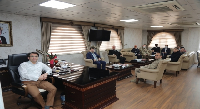 Kızıltepe’de metruk binaların yıkımı devam ediyor
