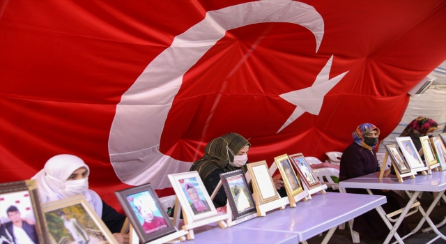 Diyarbakır annelerinden çocuklarına ”teslim ol” çağrısı