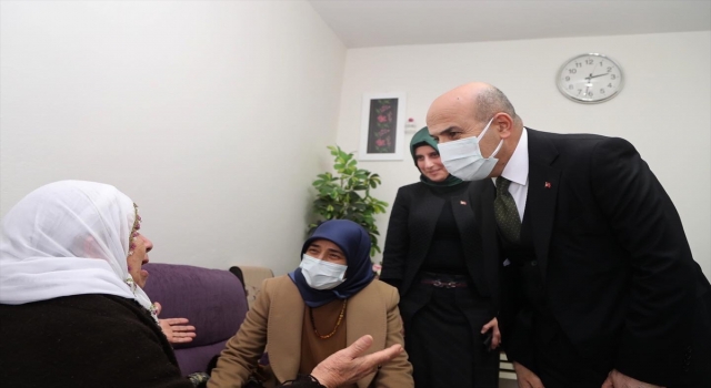 Mardin Valisi Demirtaş, yaşlı vatandaşları ziyaret etti