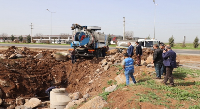 Diyarbakır’da kanalizasyon hatlarında temizlik çalışması yapıldı