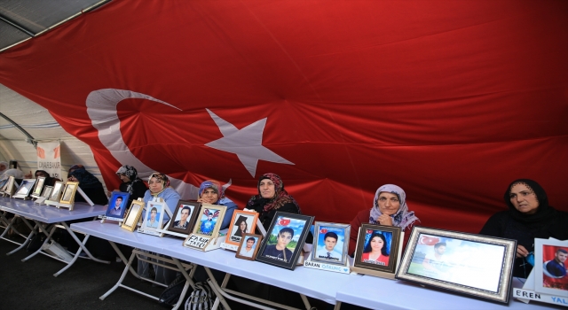 Diyarbakır anneleri evlatlarına kavuşmak istiyor