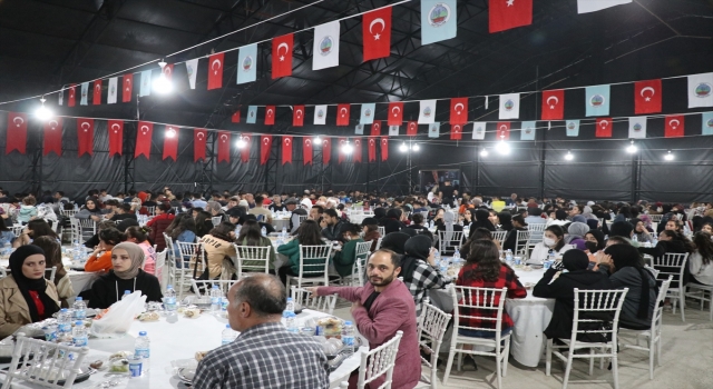 Enerji ve Tabii Kaynaklar Bakanı Dönmez, Siirt’te iftar programında konuştu: