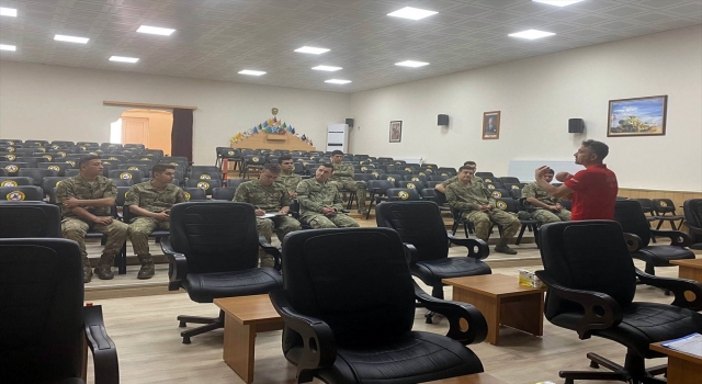 Şanlıurfa’da askeri personele ilk yardım eğitimi verildi