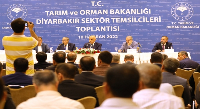 Bakan Kirişci, Diyarbakır’da tarım sektörü temsilcileriyle görüştü