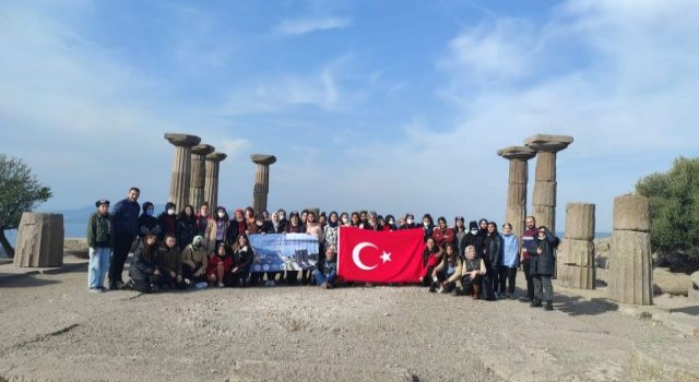 40 Başarılı Öğrenci Urfa Emniyeti Tarafından Gezdirildi