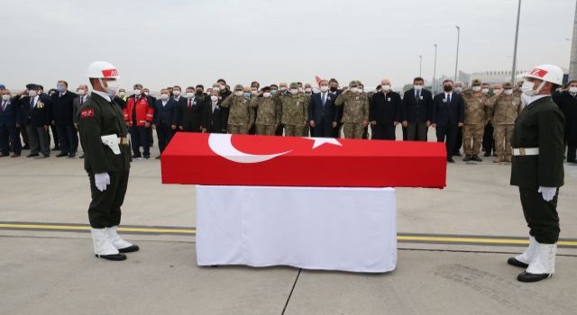 Şehit Binbaşı Mete Yıldırım naaşı, Ankara'ya uğurlandı