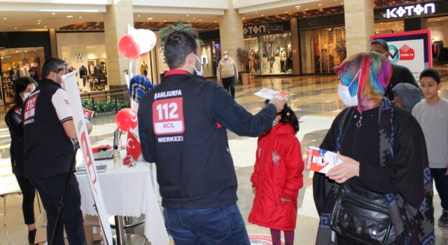 112 Acil Çağrı Merkezi Ekipleri Tanıtım Çalışması Yaptı