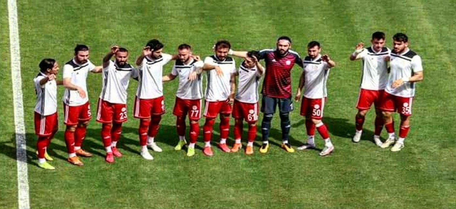 Karaköprüspor, Kozanspor’a direnmedi