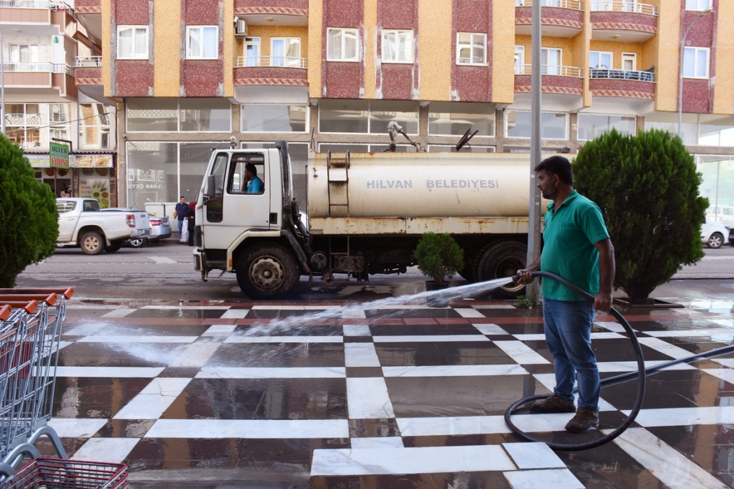 Hilvan’da cadde ve sokaklar pırıl pırıl