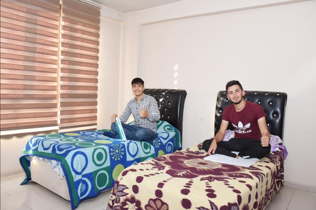 Barınma sorunu yaşayan öğrencilerden Başkan Bayık’a teşekkür