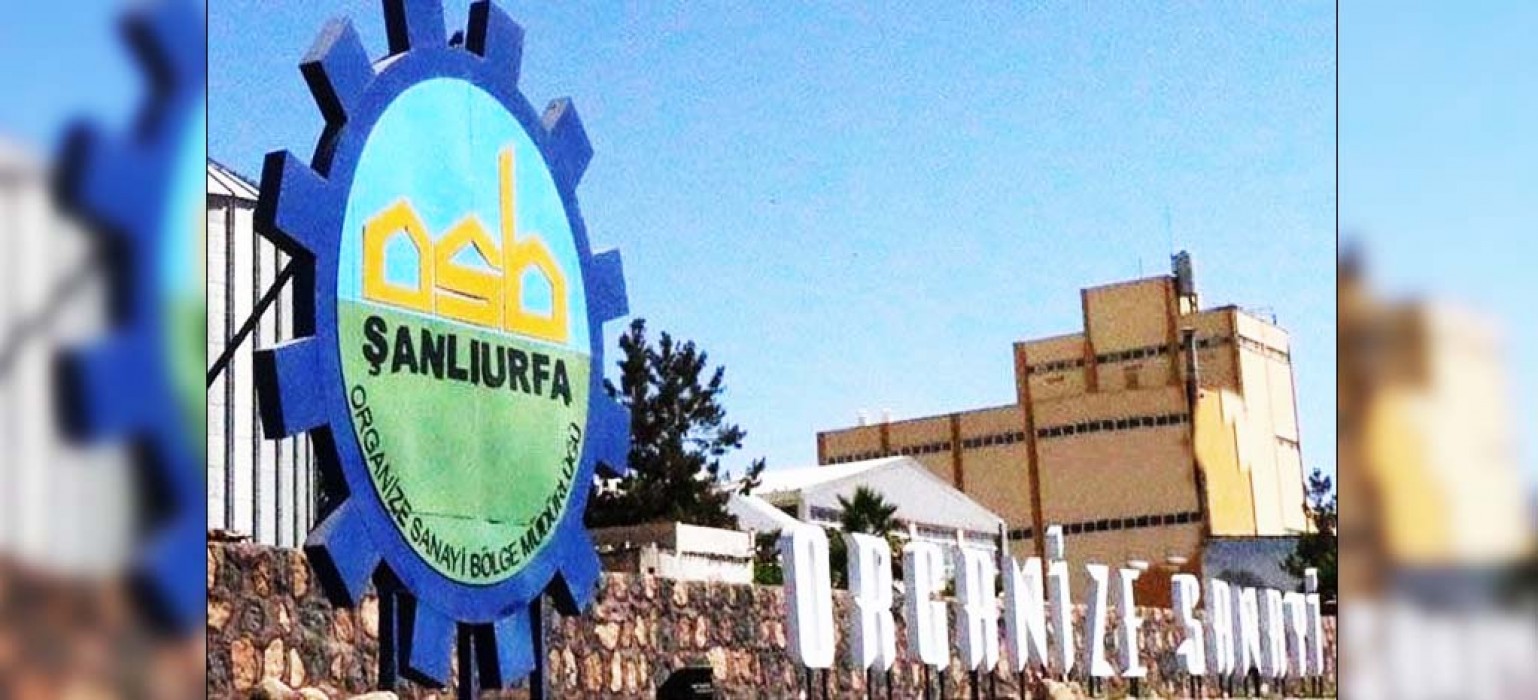 Urfa’da İşten Çıkarılan 300 İşçi Fabrika Önünde Toplandı