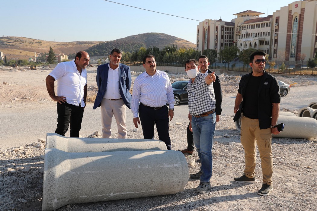 Canpolat: Millet Bahçesinin İnşaatı Hızla Sürüyor