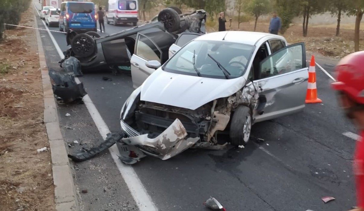 Urfa – Antep Yolunda Kaza: Yaralılar Var
