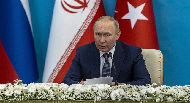 Putin: Suriye’de her türlü terörizmle mücadele konusunda kararlıyız, hemfikiriz