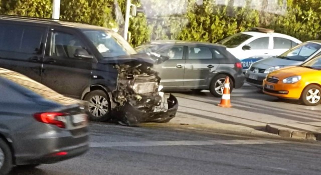 Urfa vekillerinin içinde olduğu araç kaza yaptı