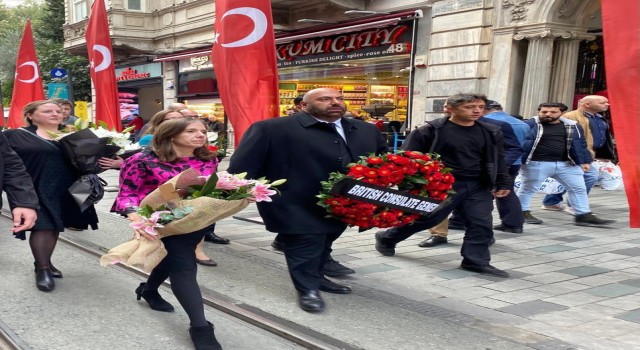 İçişleri Bakanı taziyelerini kabul etmiyoruz dedi, onlar kırmızı karanfil bıraktı