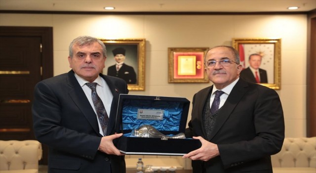 Milli Savunma Bakan Yardımcısı Alpay, Şanlıurfa'da ziyaretlerde bulundu