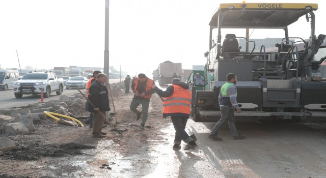 Şanlıurfa’da yol genişletme çalışması