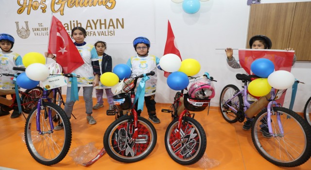Şanlıurfa’da 400 çocuğa bisiklet hediye edildi