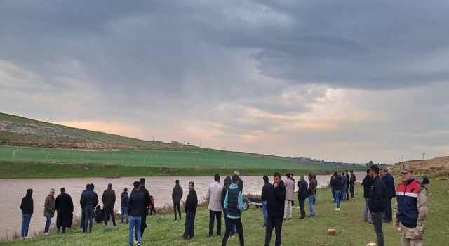 Kardeşini kurtarmak isterken kaybolan çocuk aranıyor