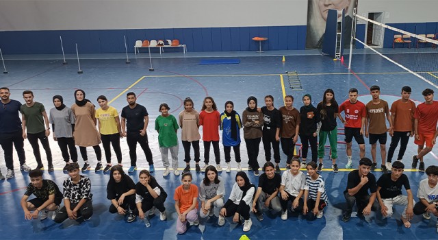 Akçakale’deki yaz kurslarından yüzlerce genç faydalanıyor
