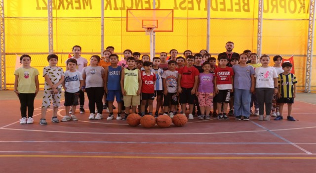 Karaköprü’de spor kursları çocukların uğrak yeri oldu