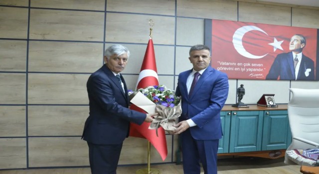 Asım Sultanoğlu Eleştirilerin Gölgesinde İşbaşı Yaptı