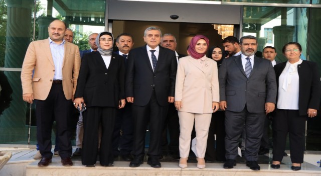 Bakan Göktaş Sıra Gecesi Videosunu Paylaştı