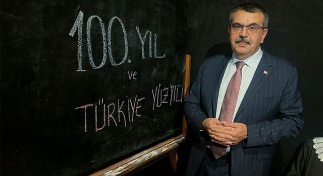 Bakan Tekin: Aday kimin huzurunda mülakata gireceğini bilmiyor
