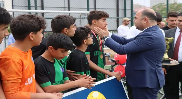 Karaköprü’de Çifte Şampiyonluk