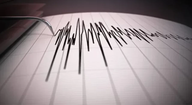Sabah Saatlerinde Ege'de Korkutan Sarsıntı