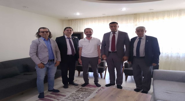 Gazeteci Ahmet Işık’a geçmiş olsun ziyareti
