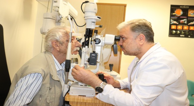 Yaz Aylarında Göz Sağlığımıza Daha Fazla Dikkat Edelim
