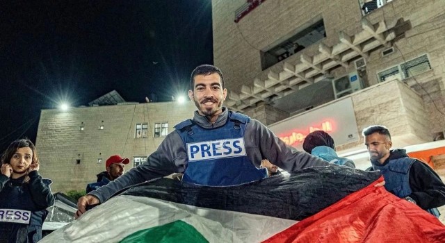 Gazze’de Rehine Takası Öncesi Çatışma: Filistinli Gazeteci Hayatını Kaybetti