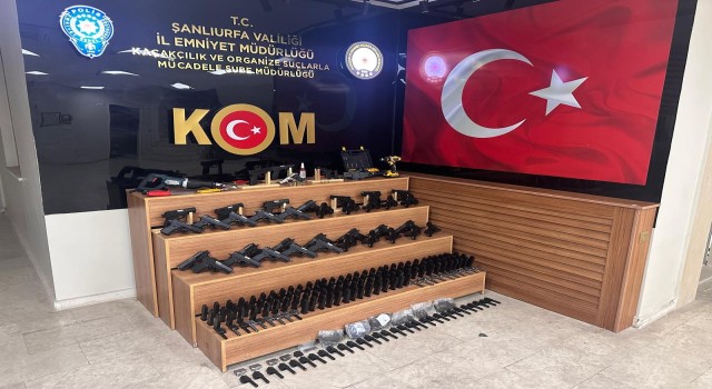 Şanlıurfa’da Bir Evde Cephanelik Ele Geçirildi