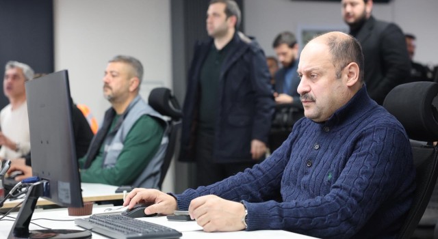 Şanlıurfa’da Karla Mücadele Seferberliği: Başkan Gülpınar Sahada