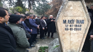”Kudüs şairi” Mehmet Akif İnan, Şanlıurfa’daki mezarı başında anıldı