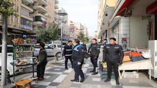 Haliliye’de zabıta ekipleri kaldırım işgallerini denetledi