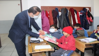 Adıyaman’da öğrencilere diş bakım seti dağıtıldı 
