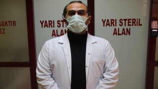 Omicron, aşısızlar ve aşısız ek hastalığı olanlarda Delta gibi ölümcül olabiliyor