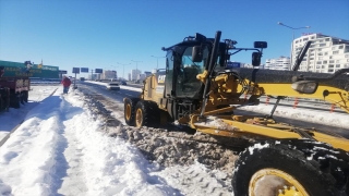 Diyarbakır’da kar nedeniyle yolu kapanan 941 kırsal mahalleye ulaşım sağlandı