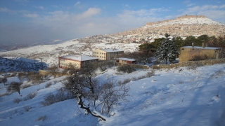 Medeniyetler şehri Mardin tarihi mekanlarıyla beyaza büründü