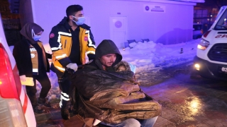 Adıyaman’da sobadan sızan gazdan etkilenen 5 kişi hastaneye kaldırıldı
