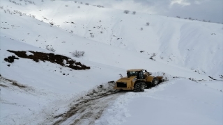 Diyarbakır’da kardan kapanan 1029 kırsal mahallenin yolu ulaşıma açıldı