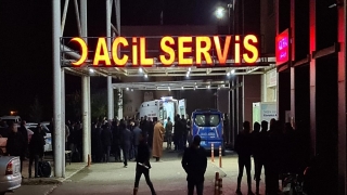 Şanlıurfa’da iki otomobilin çarpışması sonucu 1 kişi öldü, 13 kişi yaralandı