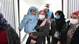 Taburcu edilen ”minik Asiye” memleketi Gaziantep’e döndü